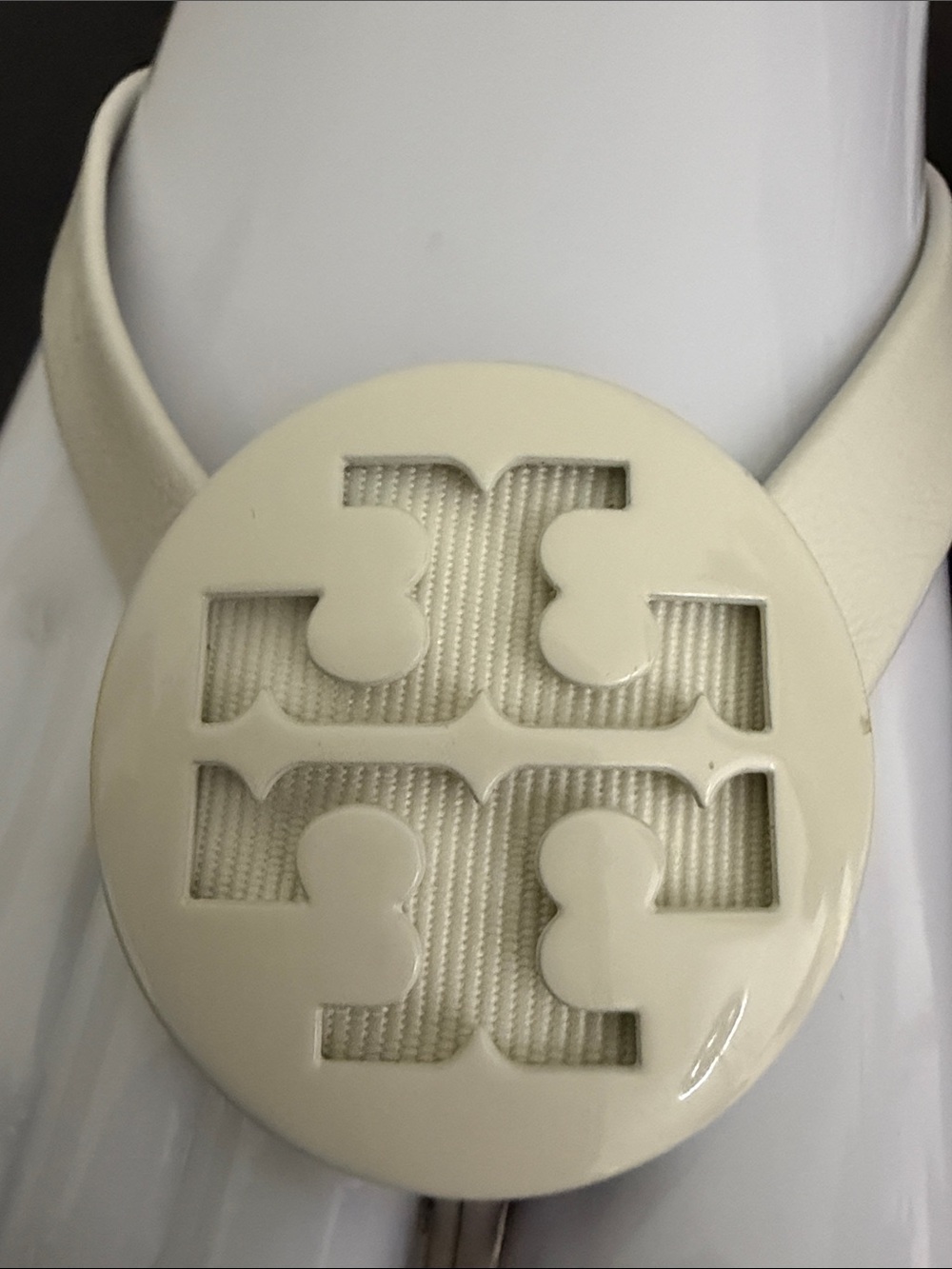 NTW, Tory Burch Cream Logo Thong Sandals with Rainbow Layered Sole Sz 9